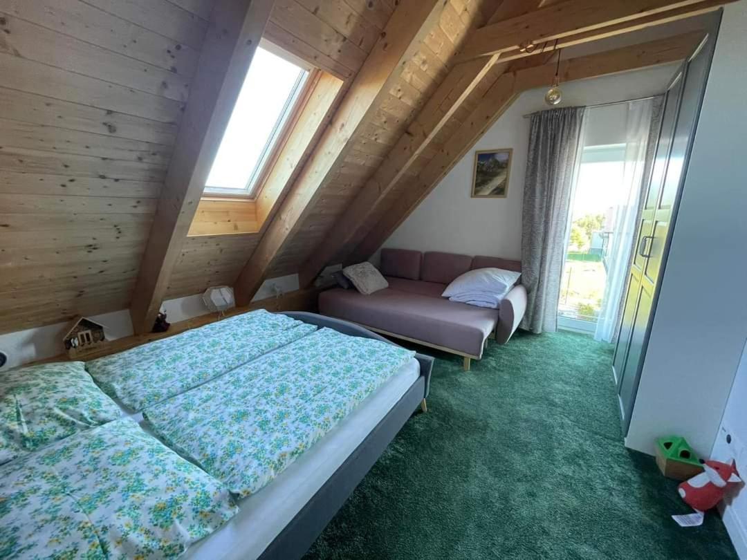 Vila Lesna House With A Garden 2 Minutes From The Center Of The Tatras Nova Lesna Exterior photo